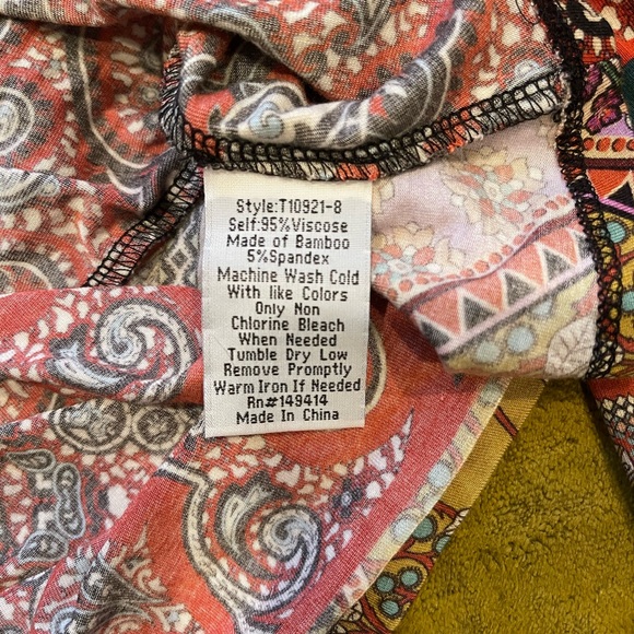 Johnny Was SZ XS Floral Paisley Moa Long Sleeve Swing Tee! - Picture 9 of 10